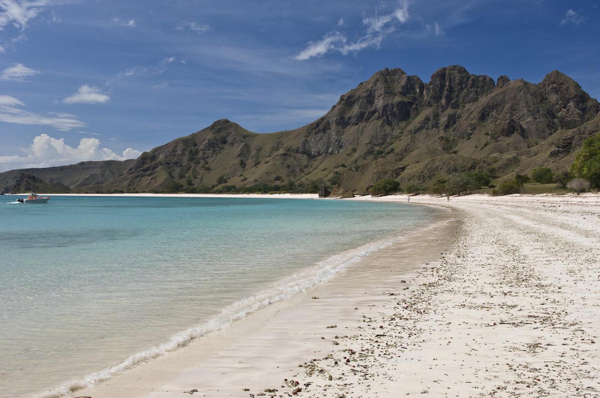 Bintang Flores Hotel Labuan Bajo Bagian luar foto